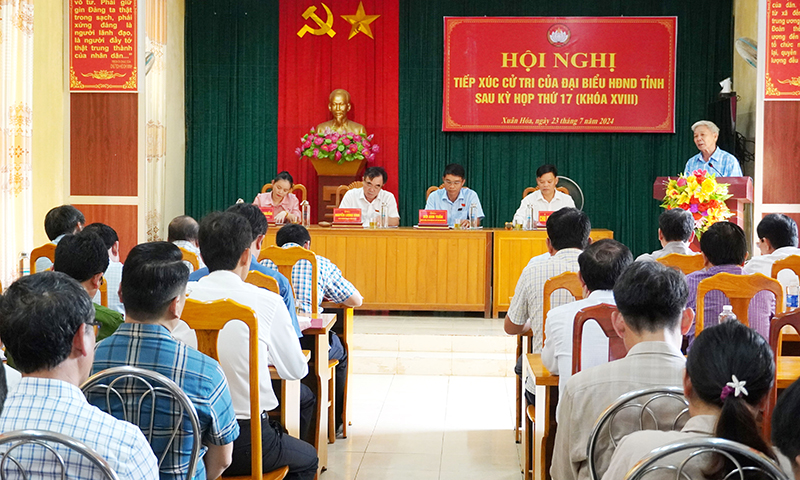 Đại biểu HĐND tỉnh tiếp xúc cử tri