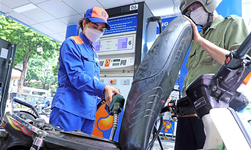 Xăng, dầu giảm giá từ chiều 25/7
