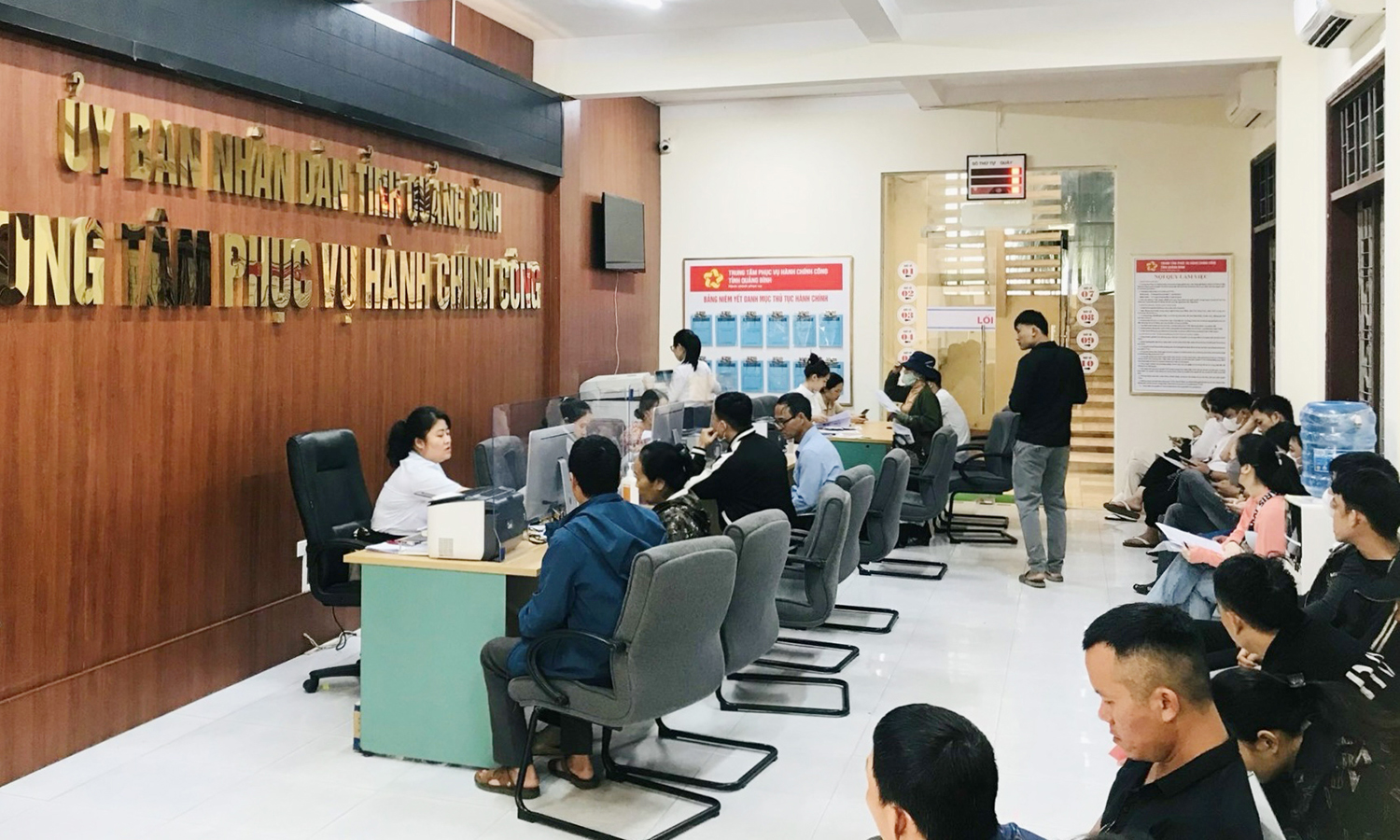 Cấp mới trên 300 giấy chứng nhận đăng ký doanh nghiệp