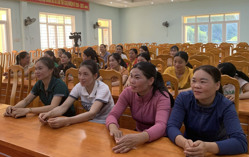 Tập huấn nghiệp vụ du lịch cộng đồng cho người dân