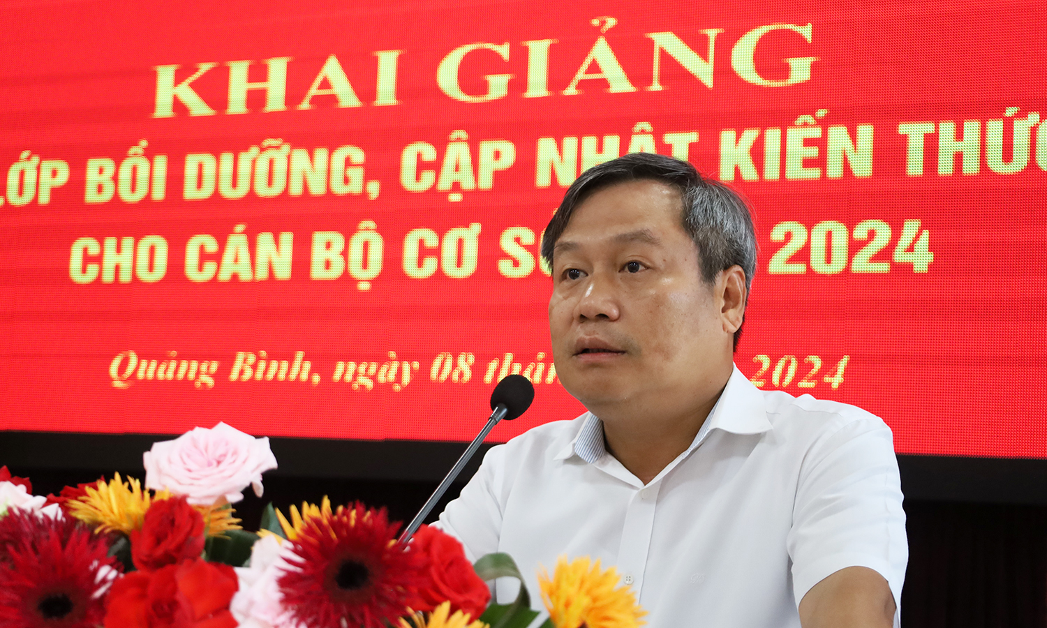 Xây dựng đội ngũ cán bộ cơ sở đáp ứng yêu cầu nhiệm vụ trong tình hình mới