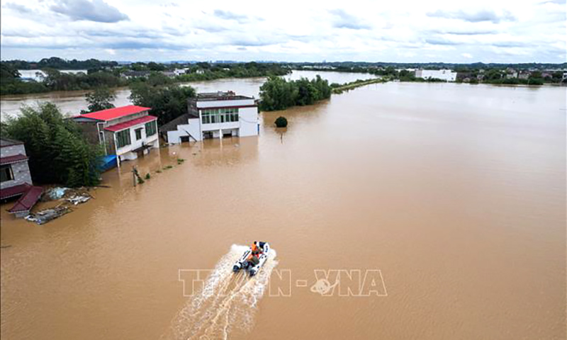 Trung Quốc sơ tán hơn 80.000 người ở Tứ Xuyên do mưa lớn