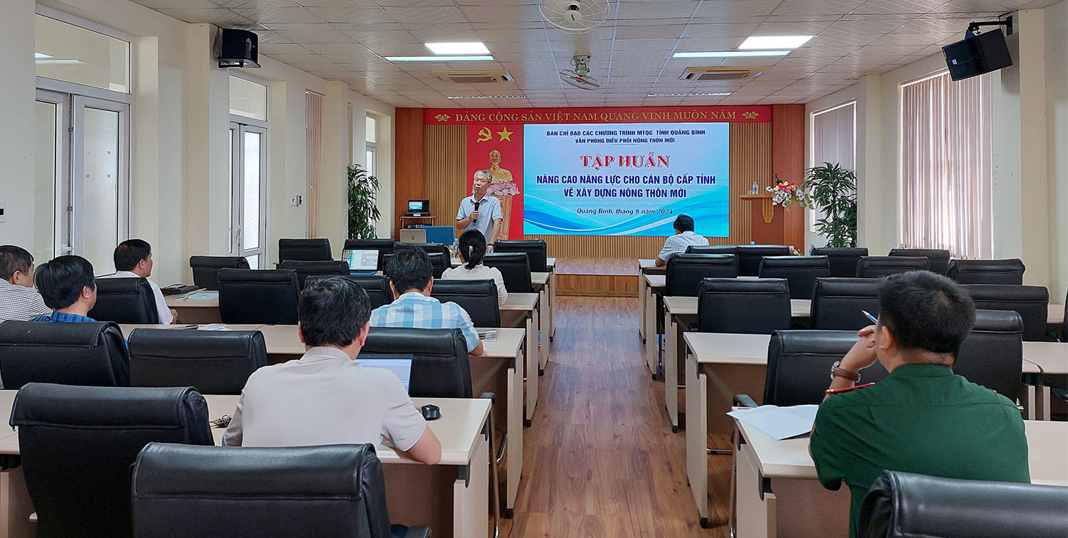 Tập huấn nâng cao năng lực về xây dựng nông thôn mới