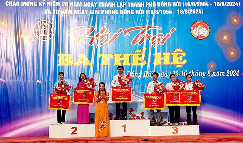 TP. Đồng Hới:  Sôi nổi hội trại " Ba thế hệ"