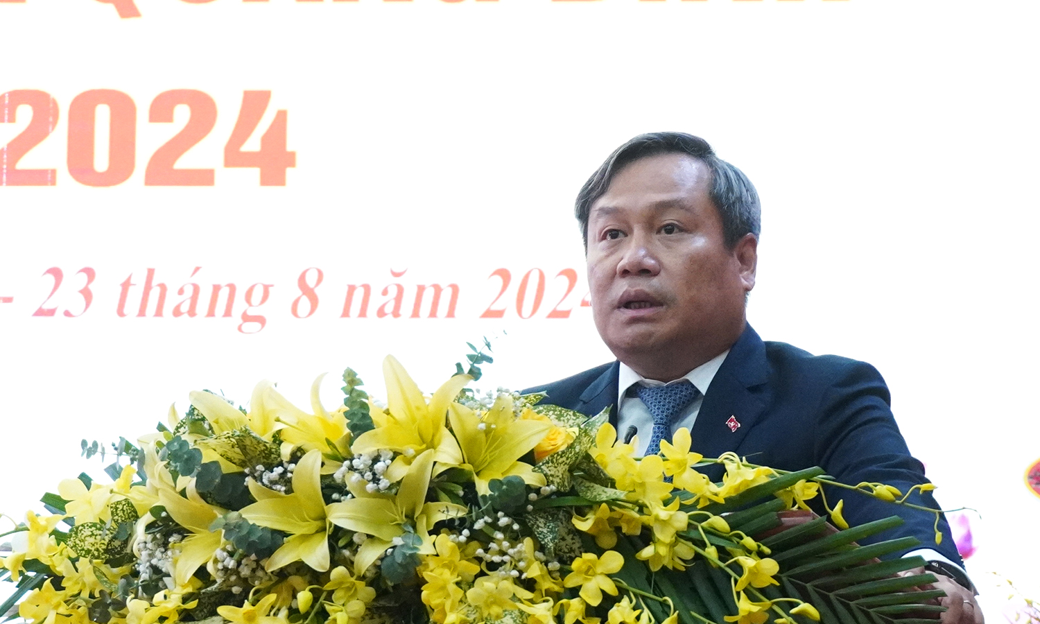 Đồng bào các dân tộc thiểu số nỗ lực phấn đấu, đoàn kết, ra sức đẩy mạnh các phong trào thi đua yêu nước (*)