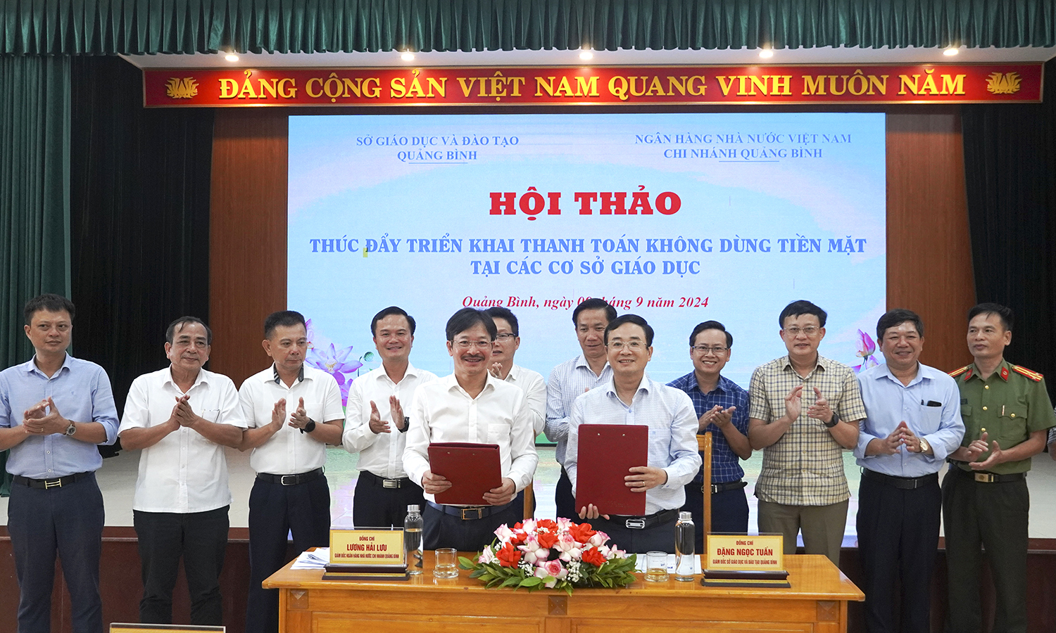 Thúc đẩy triển khai thanh toán không dùng tiền mặt tại các cơ sở giáo dục