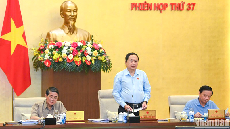 Khai mạc phiên họp thứ 37 của Ủy ban Thường vụ Quốc hội