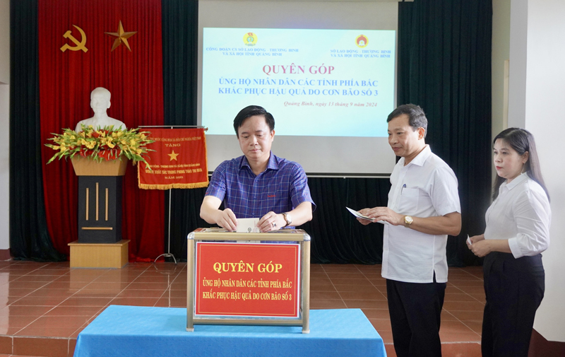 Quyên góp ủng hộ nhân dân các tỉnh phía Bắc