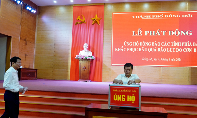 TP. Đồng Hới: Đóng góp trên 4 tỷ đồng ủng hộ các tỉnh phía Bắc khắc phục hậu quả thiên tai