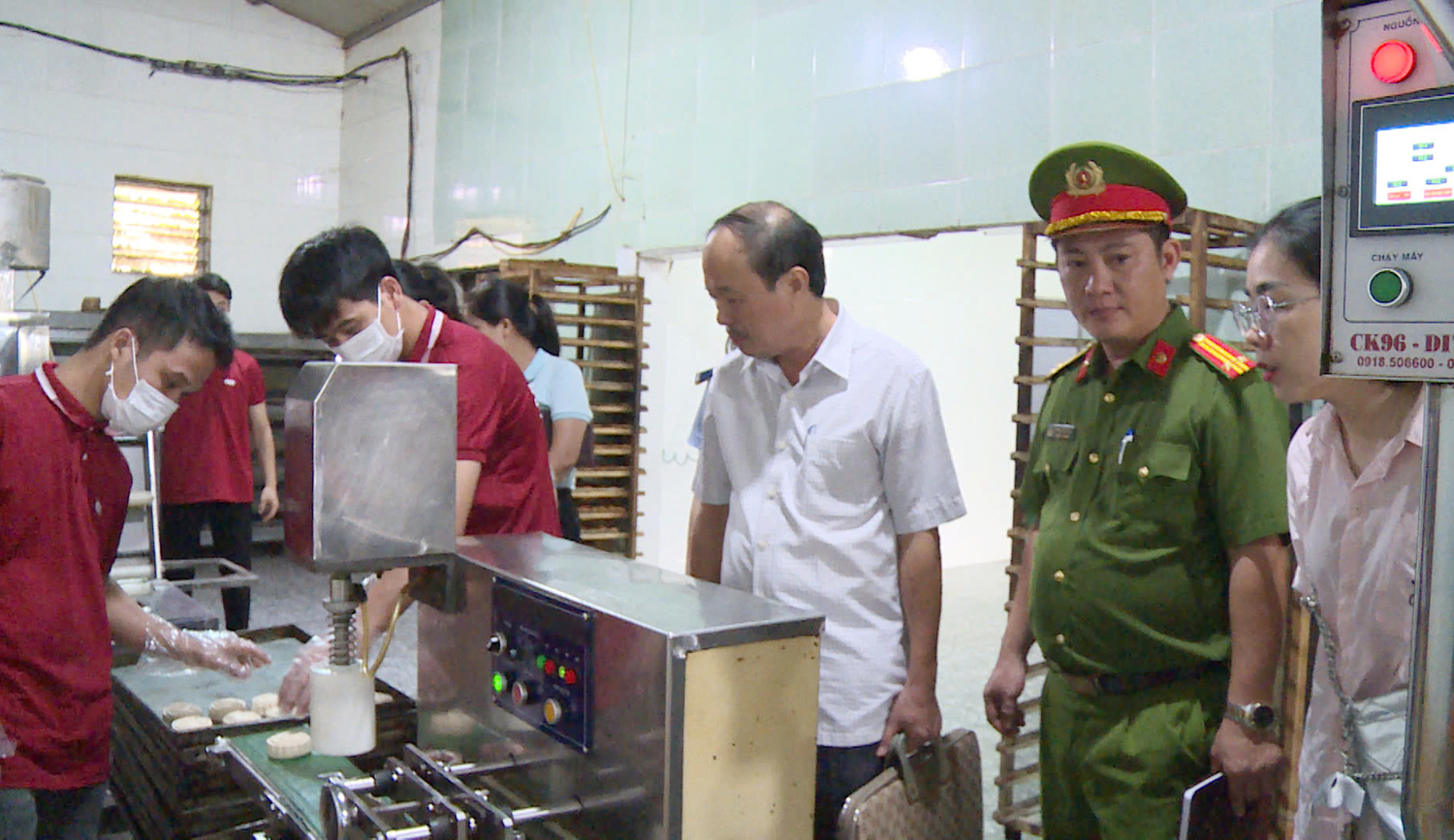Bảo đảm an toàn thực phẩm và phòng, chống ngộ độc thực phẩm mùa bão, lụt