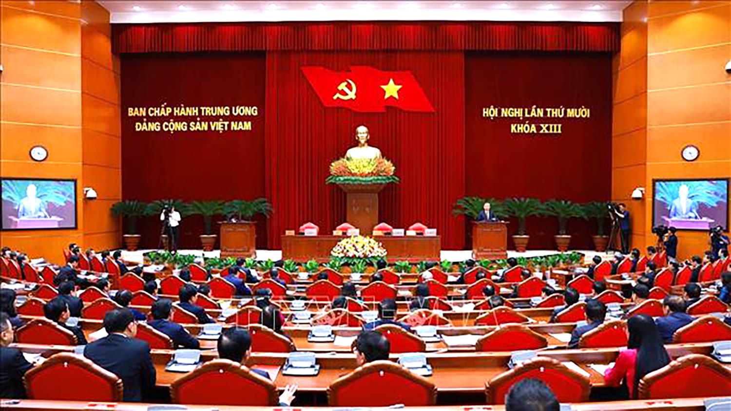 Chung sức đồng lòng đưa đất nước bước vào kỷ nguyên mới