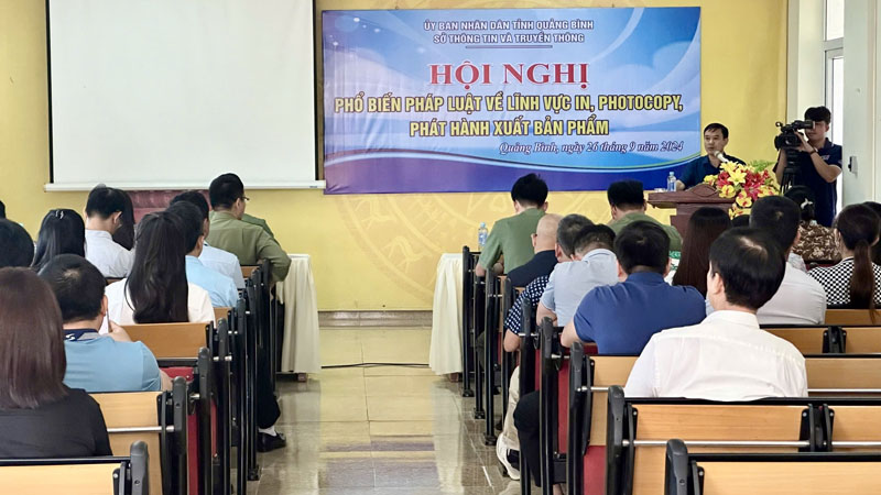 Phổ biến pháp luật về lĩnh vực in, photocopy, phát hành xuất bản phẩm
