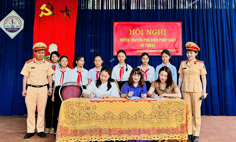 Để đường đến trường an toàn