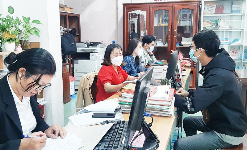 Khuyến khích, đẩy mạnh nộp hồ sơ, thanh toán trực tuyến