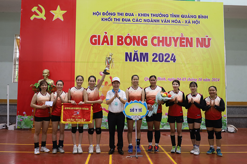 Sở Y tế giành giải nhất bóng chuyền nữ khối thi đua các ngành Văn hóa-Xã hội