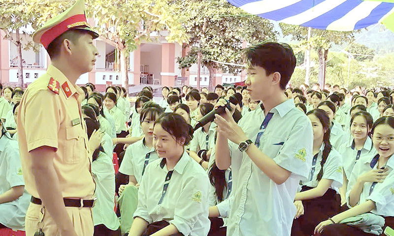 Không giao xe khi học sinh chưa đủ điều kiện tham gia giao thông