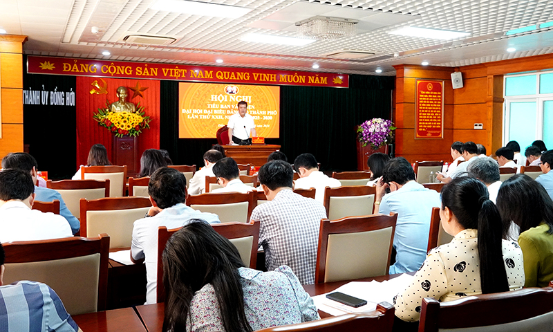 Cho ý kiến về dự thảo đề cương báo cáo chính trị Đại hội Đảng bộ TP. Đồng Hới