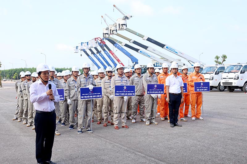 Chú trọng phương châm "lấy khách hàng là trung tâm"