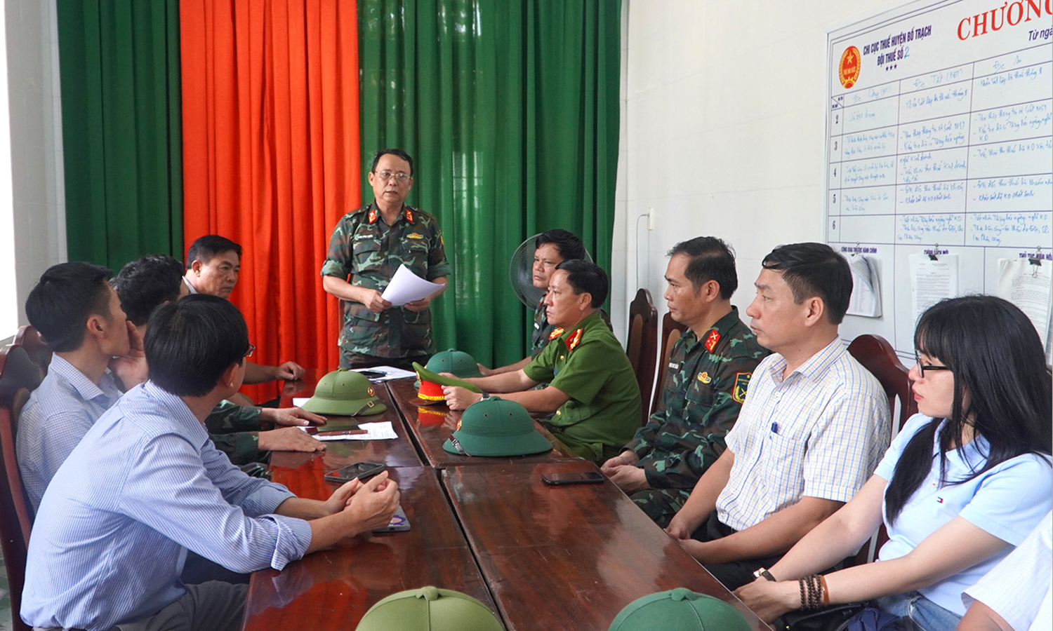 Phá nổ thành công khối đá có nguy cơ sạt lở tại thị trấn Phong Nha