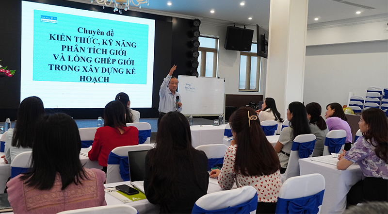 Tập huấn kiến thức, kỹ năng về bình đẳng giới cho lãnh đạo, cán bộ cấp tỉnh