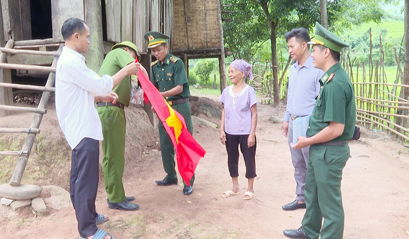 Bình yên nơi bản làng vùng biên