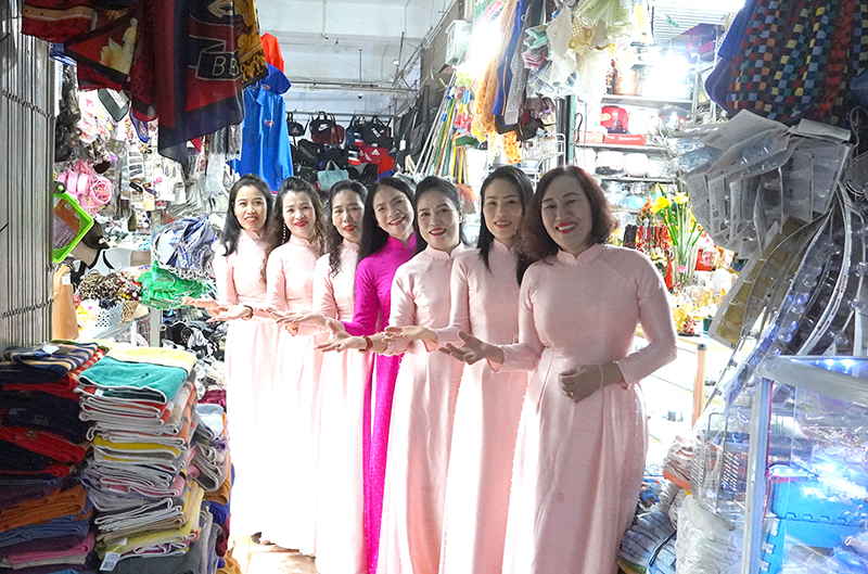 Phụ nữ Đồng Hới tham gia phát triển du lịch