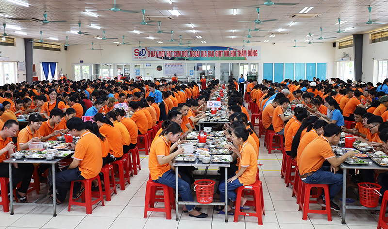 Nỗ lực chăm lo đời sống vật chất, tinh thần cho người lao động