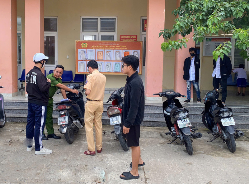 Xử lý hơn 200 trường hợp vi phạm giao thông liên quan đến học sinh