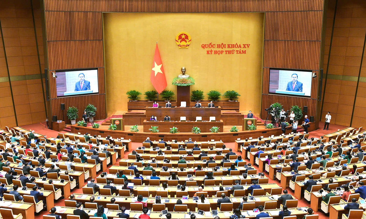Tuần làm việc thứ hai của kỳ họp thứ 8, Quốc hội khóa XV