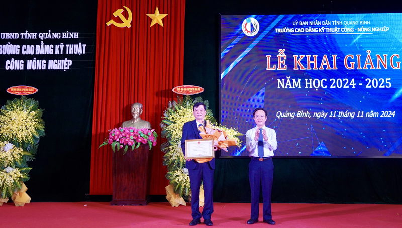 Từng bước tạo đột phát về phát triển nguồn nhân lực chất lượng cao
