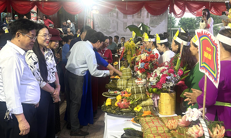 Sáng tạo hội thi "Chiếc bánh quê hương-tình thương gửi trọn"