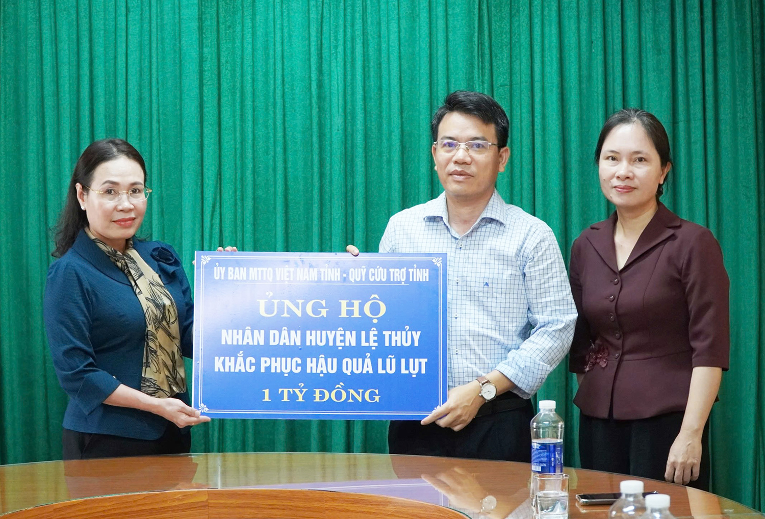Hỗ trợ xây dựng 18 nhà "Đại đoàn kết" cho người dân bị ảnh hưởng thiên tai