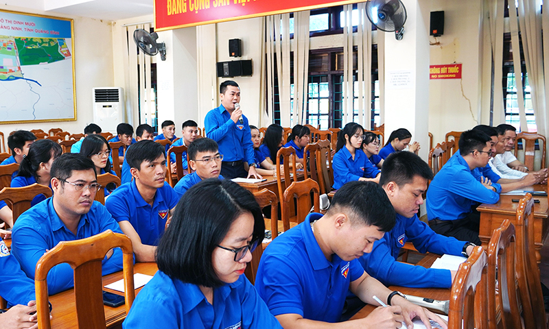 Quảng Ninh: Đối thoại giữa Chủ tịch UBND huyện với thanh niên