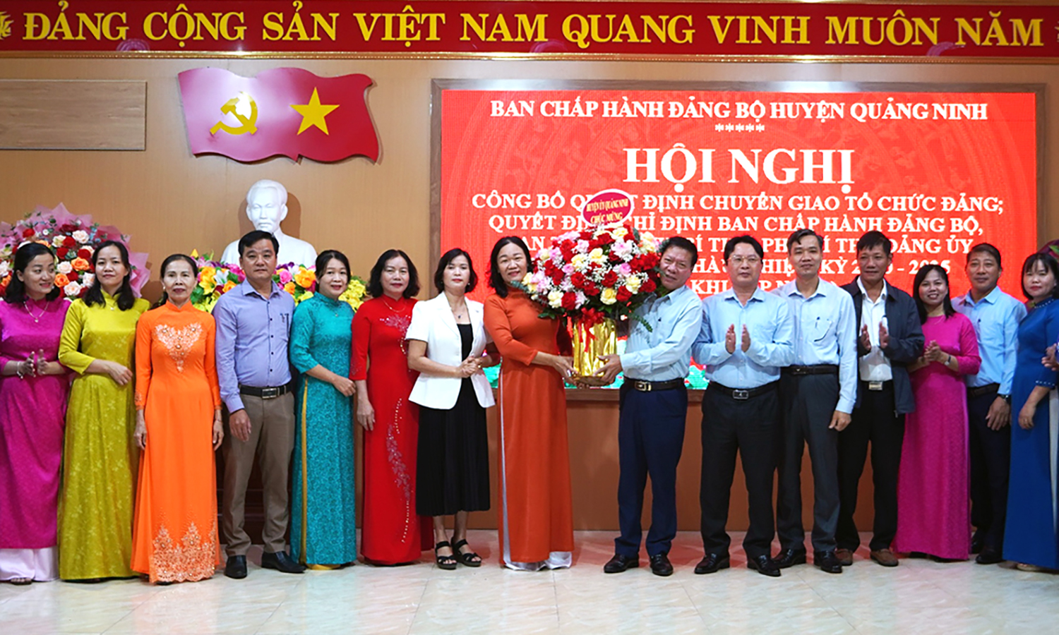 Quảng Ninh: Sắp xếp, kiện toàn tổ chức đảng thị trấn Quán Hàu