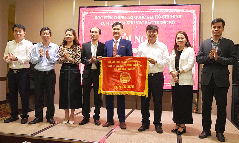 Triển khai hiệu quả đề án xây dựng trường chính trị chuẩn