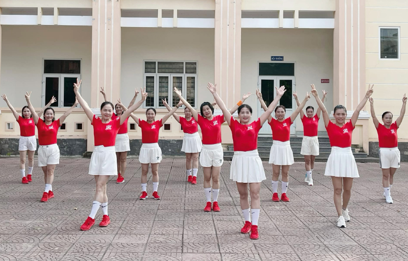 Vũ điệu khỏe đẹp trên vùng cao