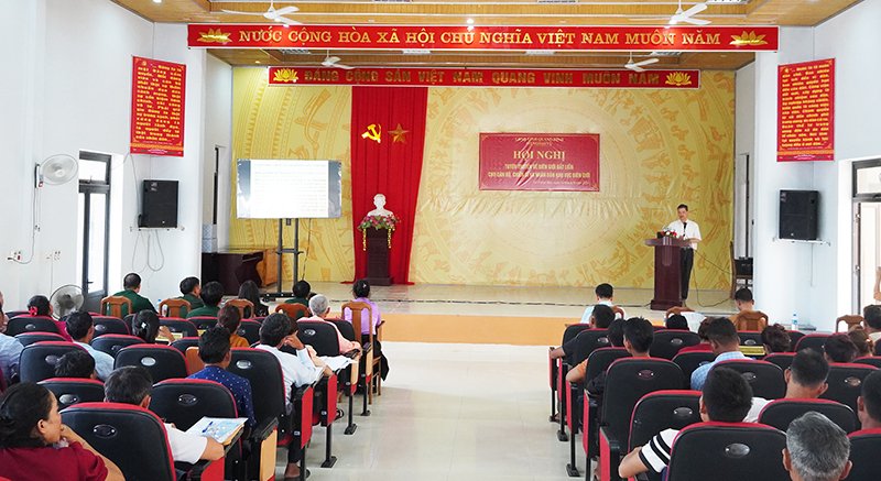 Khi già làng, trưởng bản tham gia bảo vệ đường biên, cột mốc