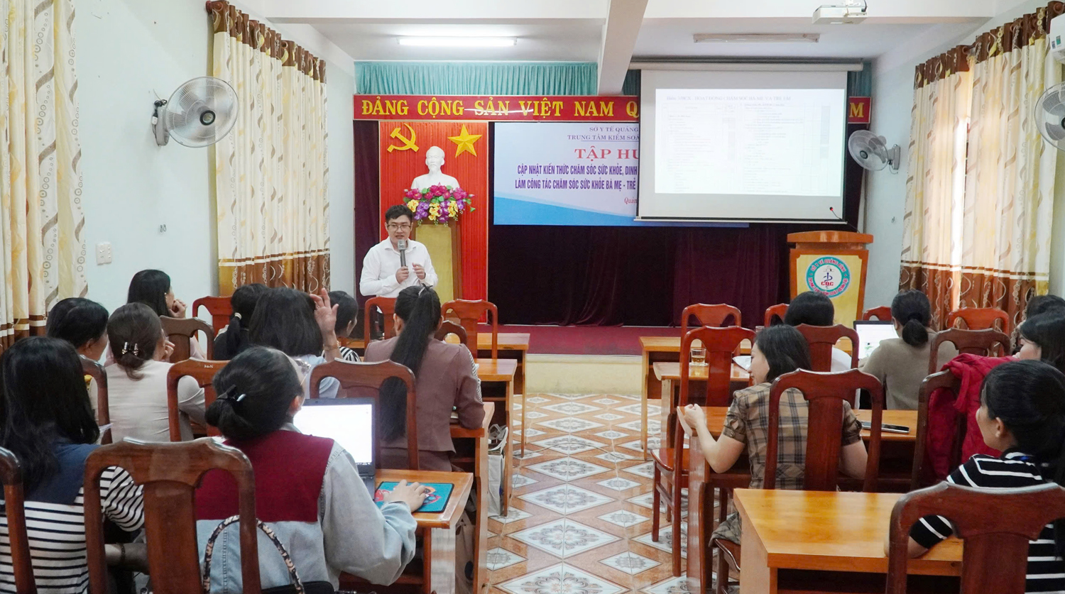 Nâng cao kiến thức chăm sóc sức khỏe sinh sản và dinh dưỡng bà mẹ-trẻ em