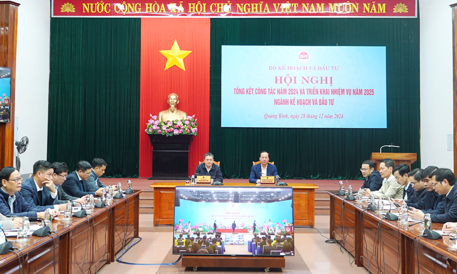Tiếp tục duy trì ổn định, đưa nền kinh tế bước vào kỷ nguyên mới