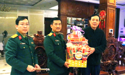 Lãnh đạo Bộ CHQS tỉnh thăm, chúc Tết các đồng chí nguyên lãnh đạo Quân khu 4 và Bộ CHQS tỉnh qua các thời kỳ