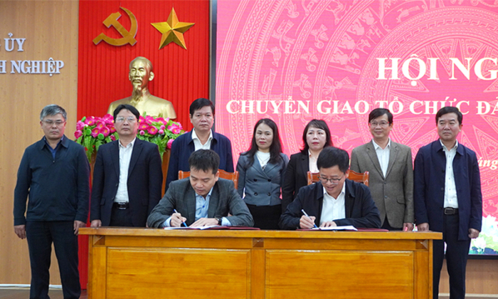 Đảng ủy Khối doanh nghiệp tỉnh: Chuyển giao các tổ chức đảng về các huyện, thị xã, thành phố
