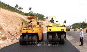 Thủ tướng đôn đốc đẩy mạnh phân bổ và giải ngân vốn đầu tư công năm 2025