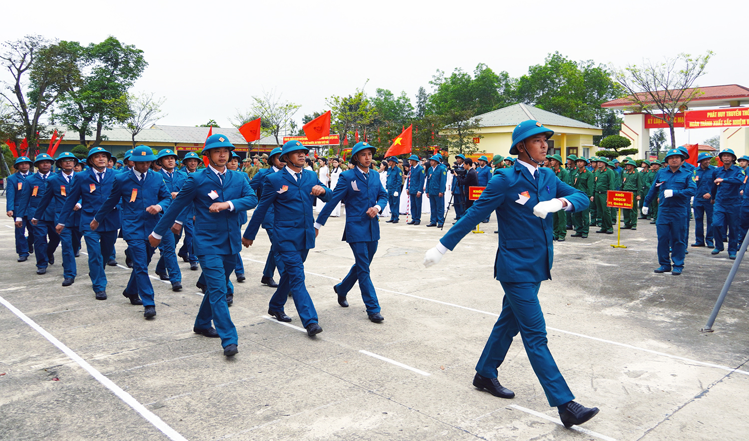 Quảng Ninh, TX. Ba Đồn: Ra quân huấn luyện năm 2025
