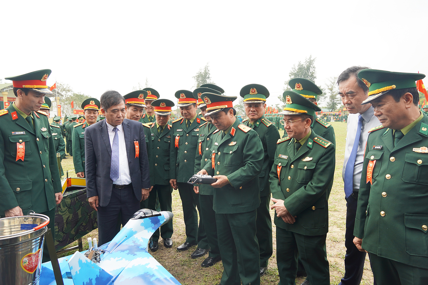 Lực lương vũ trang tỉnh gắn huấn luyện giỏi với đợt thi đua cao điểm "Thần tốc-Quyết Thắng"