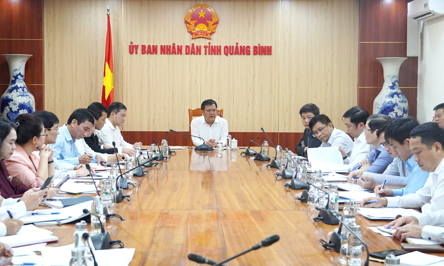 Lấy người dân, doanh nghiệp làm trung tâm, bảo đảm hoạt động hiệu lực, hiệu quả