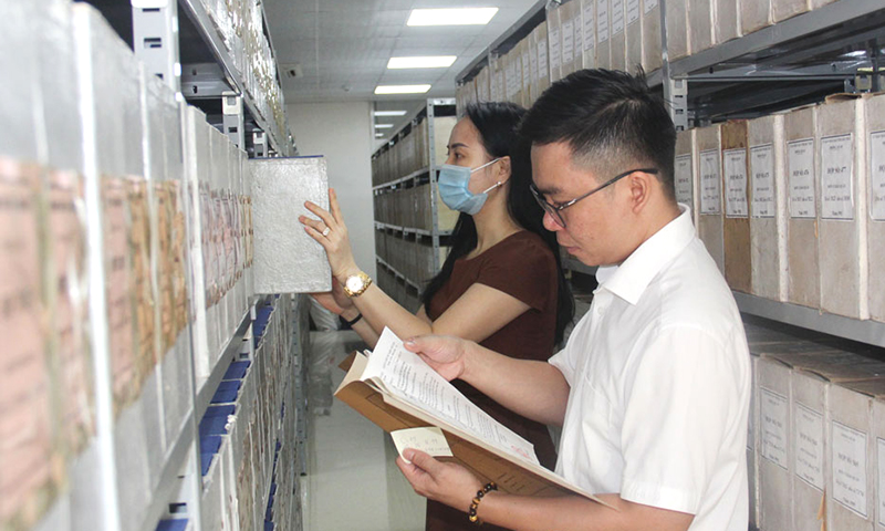 Nghiêm cấm chiếm giữ, chuyển giao, hủy tài liệu trong quá trình sắp xếp bộ máy