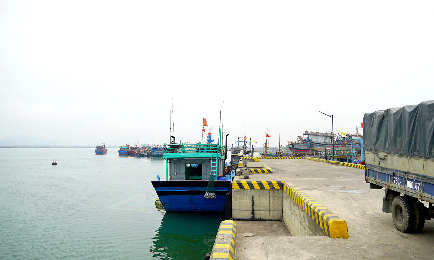 Cảng cá góp sức chống khai thác IUU