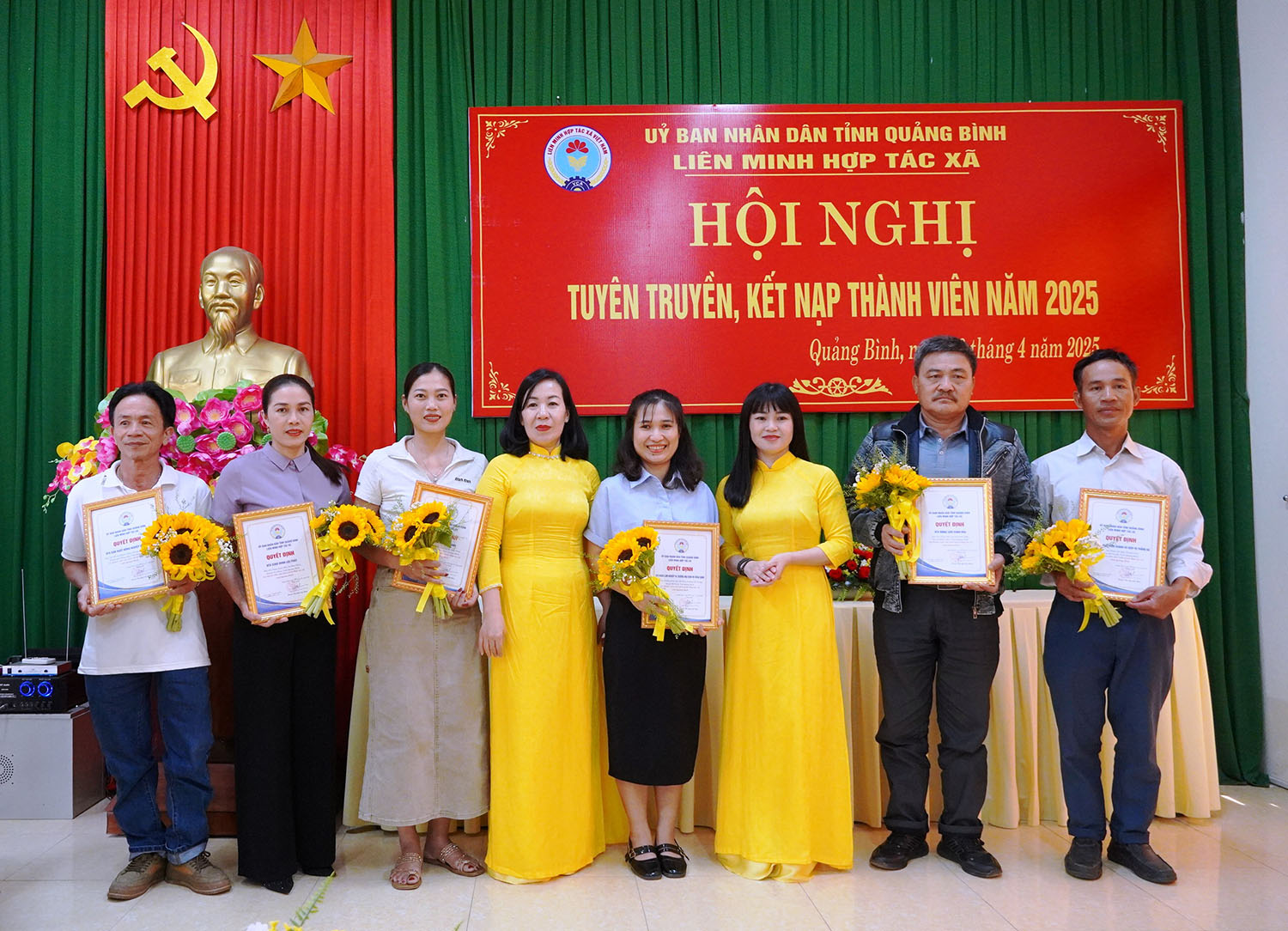 Kết nạp mới 16 thành viên vào Liên minh hợp tác xã tỉnh