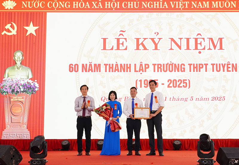 Trường THPT Tuyên Hóa: Kỷ niệm 60 năm ngày thành lập