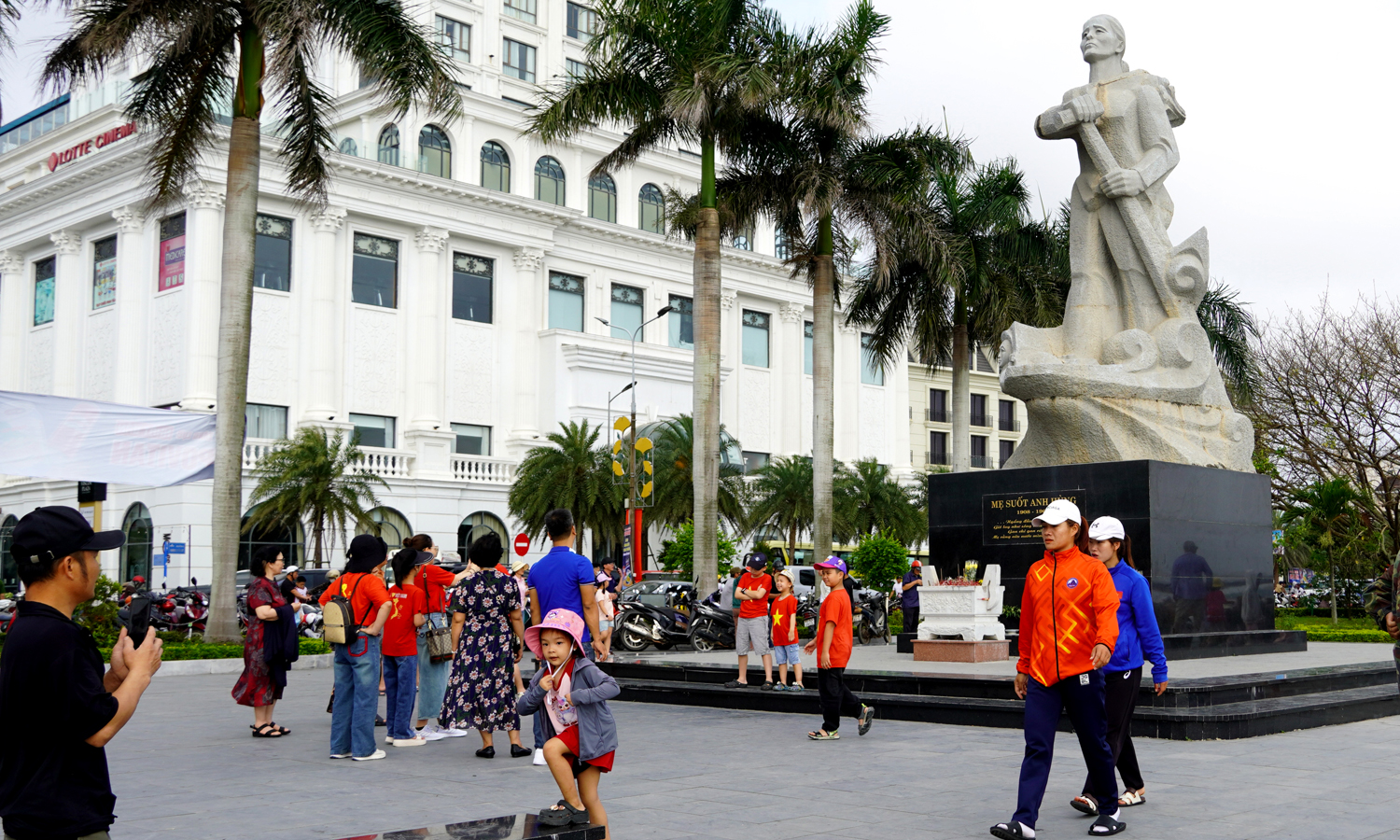 Kỳ nghỉ lễ 30/4 và 1/5 diễn ra sôi động, vui tươi và an toàn